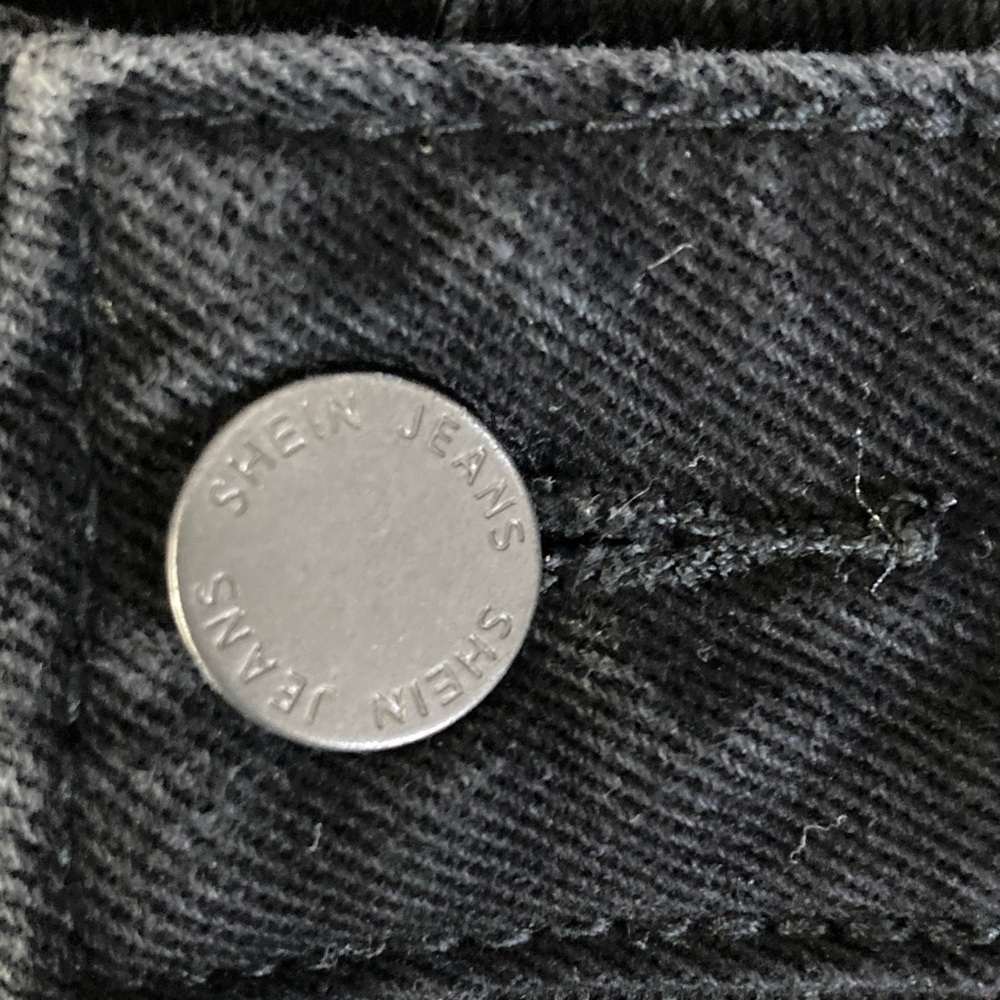 SHEIN Kids Black Denim Shorts - Picture 4 of 5